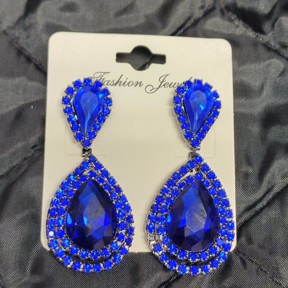 Blue pierced Earing. - Picture 2 of 4